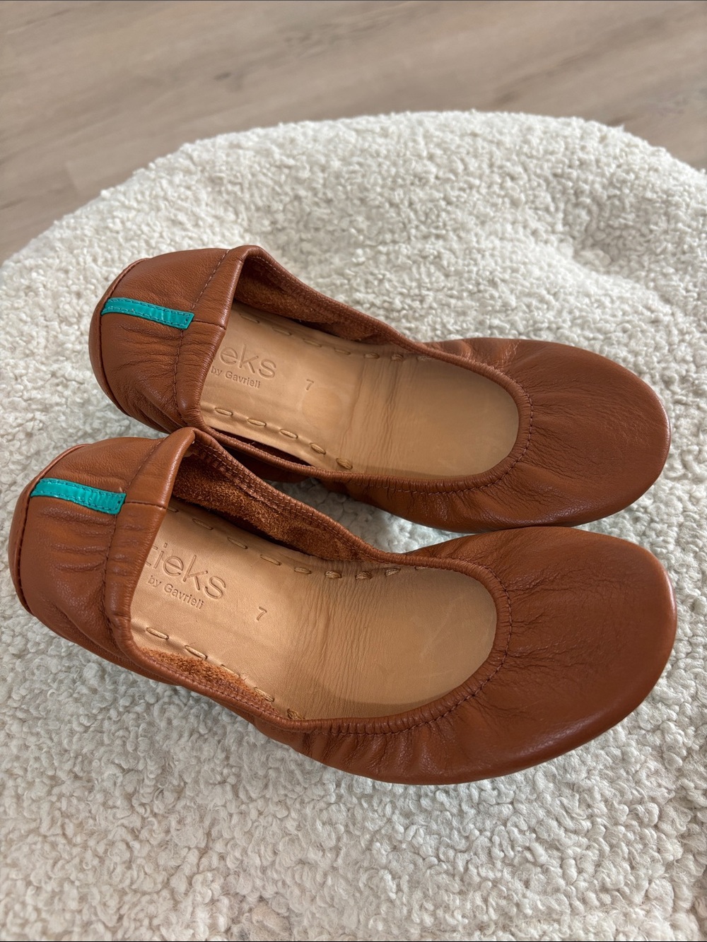 🌸Tieks NEVER WORN CHESTNUT BROWN size 7 FALL